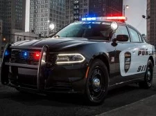 Mașinile de poliție alunecă